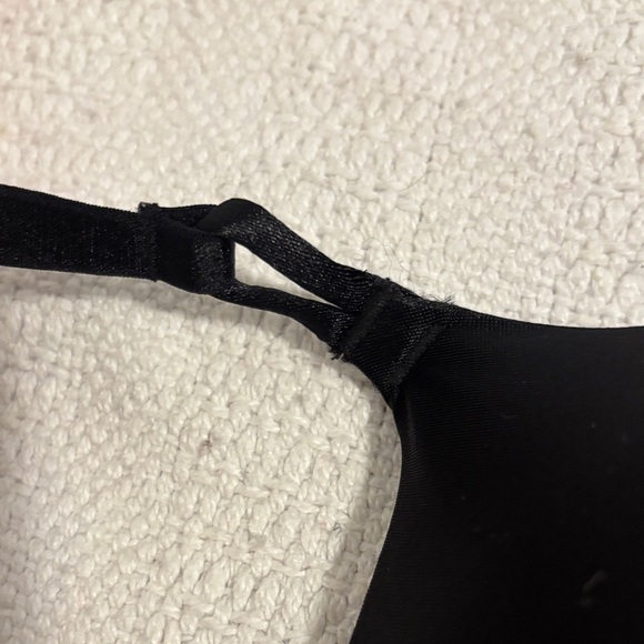 Victoria's Secret Black Smooth Padded T-Shirt Bra - Picture 6 of 7